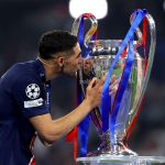 “فيفا” يرشح حكيمي لجائزة “The Best” لعام 2025