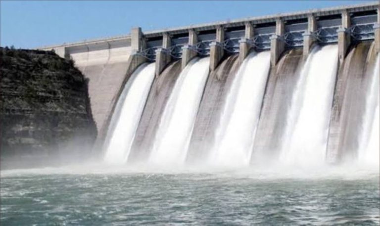 أزمة مياه في المغرب: السدود تسجل مستويات مقلقة رغم التساقطات