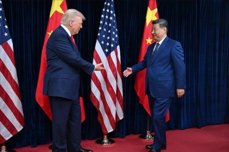 ترامب يشيد بالعلاقات "القوية" مع الصين ويعلن زيارة مرتقبة