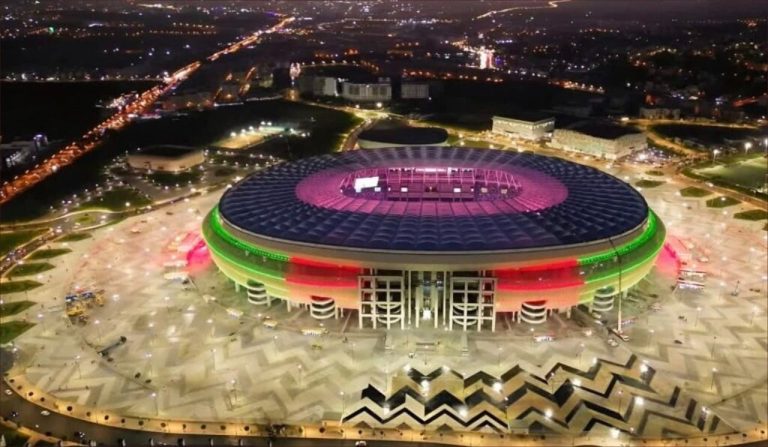 قرابة مليون ونصف شخص ينتظرون.. إقبال قياسي على اقتناء تذاكر الأسود في افتتاح ملعب طنجة