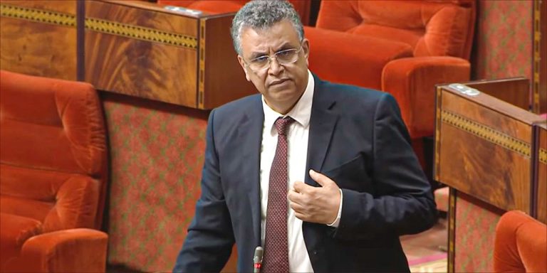 وهبي يعبر عن استيائه من "عرقلة" مشاريع قوانين وزارته ويصف الوضع بـ"اليأس"