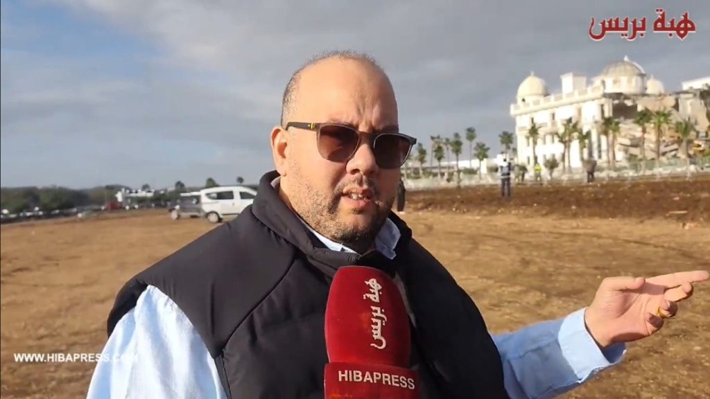 صاحب "قصر الضيافة" يعبر عن شعوره بالغربة بعد استئناف الهدم (فيديو)