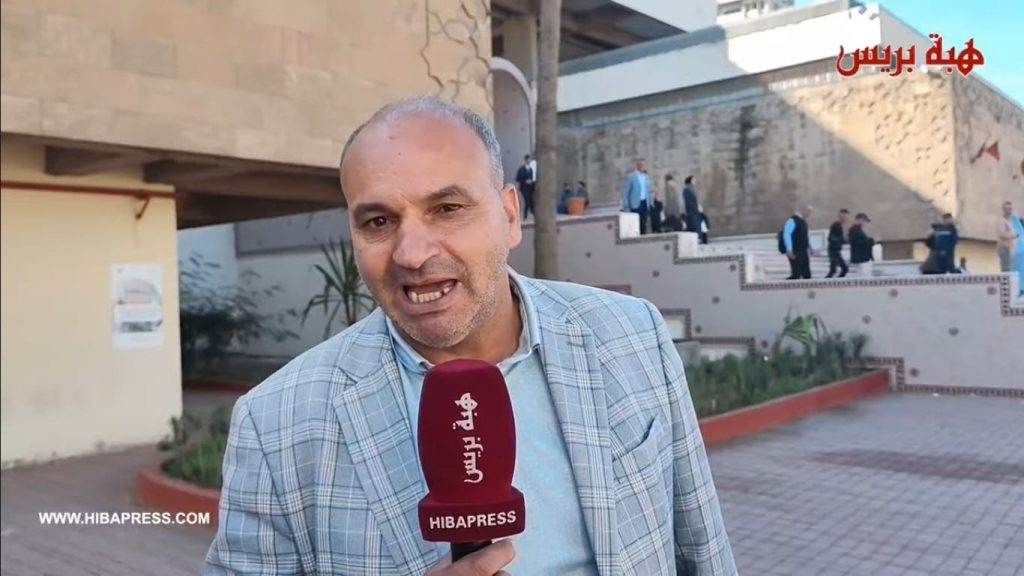 مُواطن بالمحمدية يروِي تفاصيل اعتقاله عام 2019 ويتهم شبكة بتلفيق تهم ترويج المخدرات (فيديو)