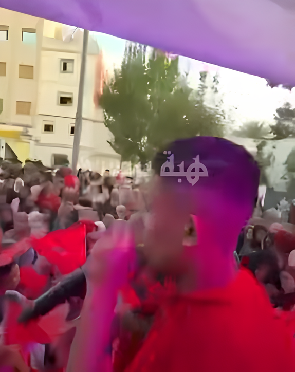 جدل في طنجة: برلمانية تحتفل بذكرى المسيرة الخضراء على أنغام أغنية جزائرية