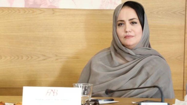 أبو زيد تحذر من انهيار منظومة المحاسبة والديمقراطية في المغرب