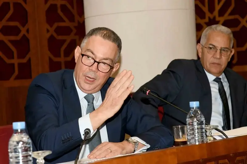 لقجع يتحدى "البيجيدي": مستعد لسحب أي "تشريع على المقاس" في قانون المالية