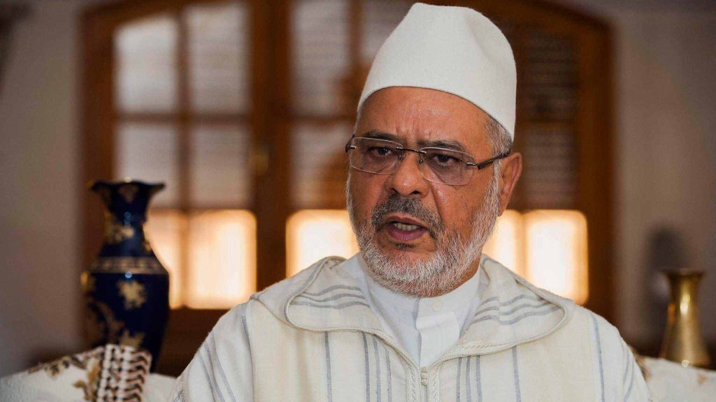 الريسوني ينتقد "الخطبة الموحدة" ويصفها بإلغاء دور الخطيب